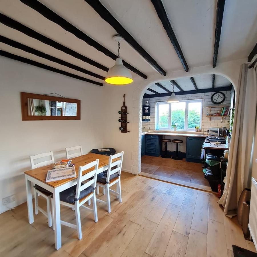 Old Road Cottage Pet Friendly Outdoors Beaches Neath Esterno foto