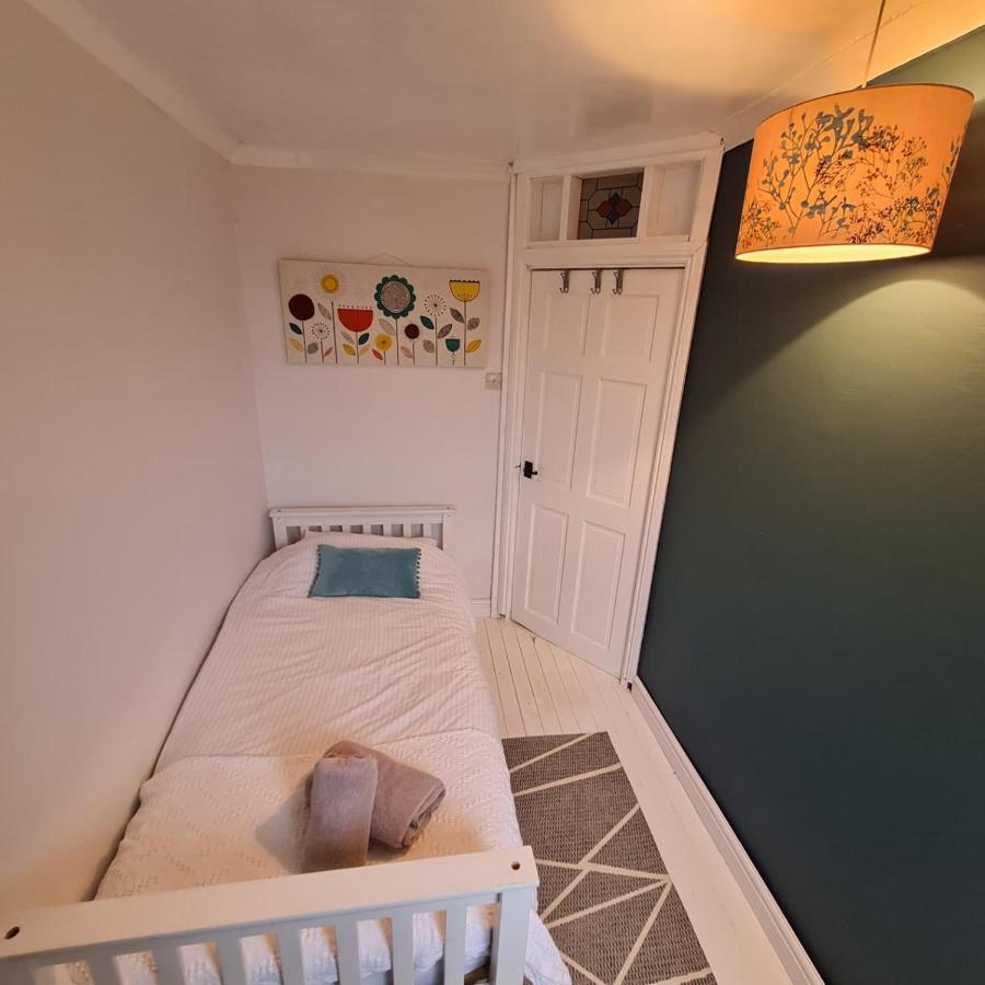 Old Road Cottage Pet Friendly Outdoors Beaches Neath Esterno foto